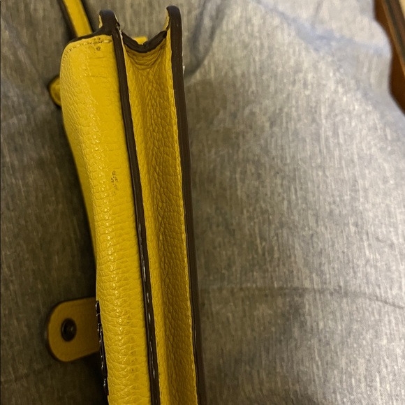 Coach Yellow Leather Crossbody Bag w/ detachable strap and pouch EUC - Picture 16 of 16